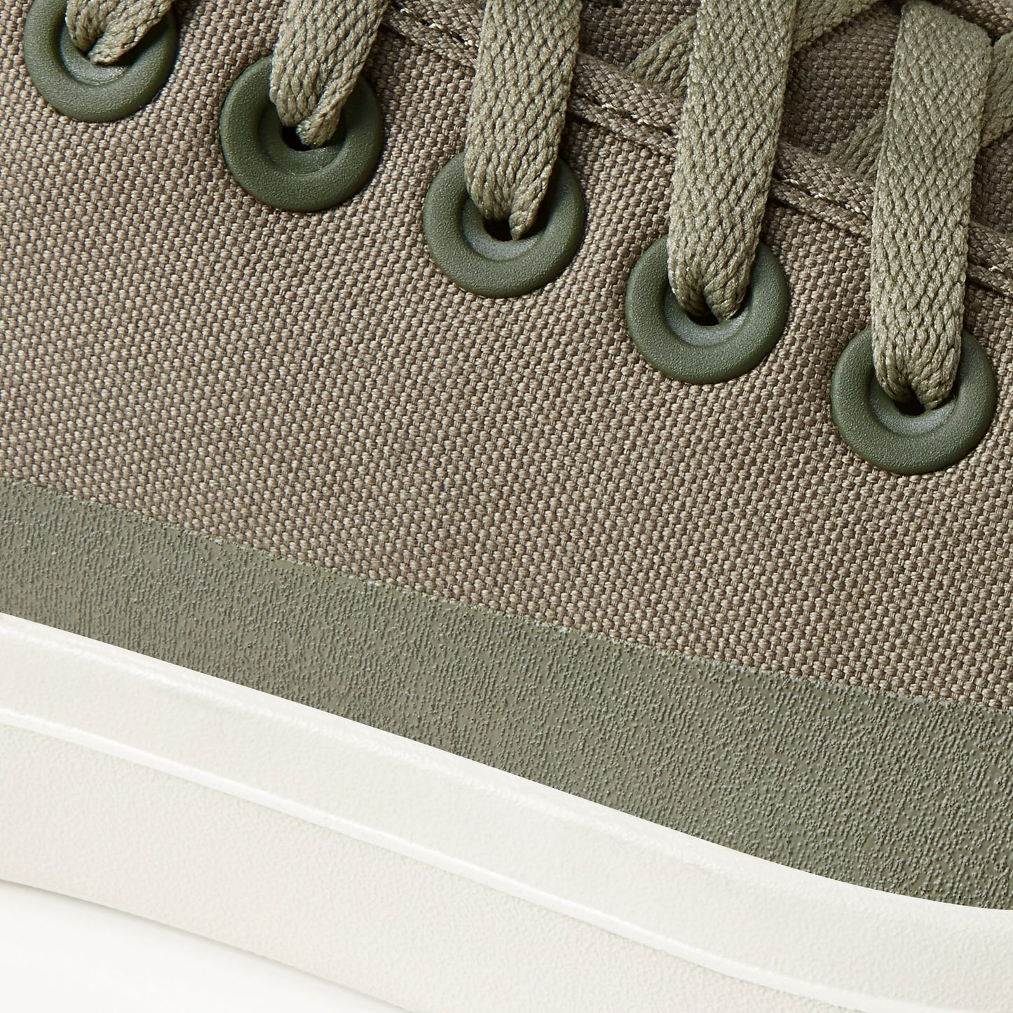 Men's Canvas Pipers