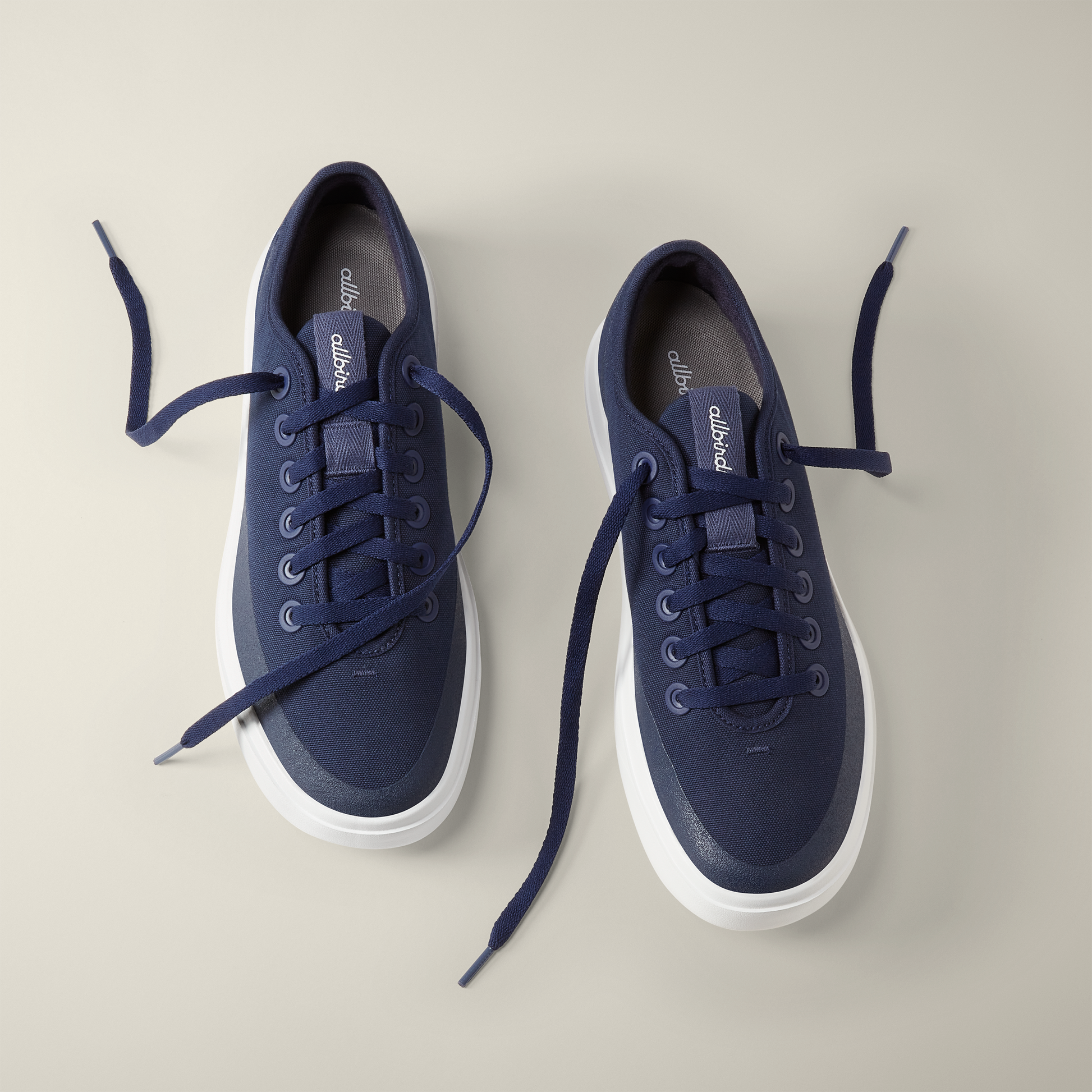 Men's Canvas Pipers